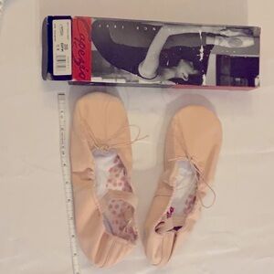 Capezio Split-sole Daisy Leather Upper Size 10M